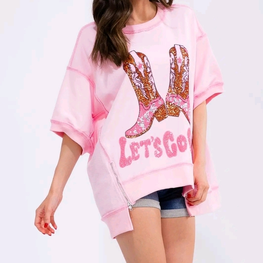 Fantastic Fawn Light Pink Short‎ Sleeve Graphic Top Loose Fit Asymmetrical Hem